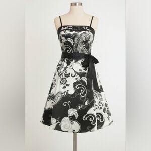 Ruby Rox Women's Black and White Paisley Dress